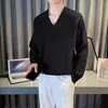 Suéter de punto nuevo para hombre transfronterizo con cuello en V, estilo holgado y relajado, adecuado para primavera y otoño, color liso, top de manga larga como capa base o prenda exterior