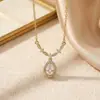 Artículo popular de celebridad de Internet collar versátil de gota de agua con circonita incrustada cadena para la clavícula de lujo ligero joyería de nicho para mujer sensación de alta gama no se decolora