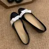 Zapatos planos bajos de cuero suave con punta redonda negros para mujer, zapatos de mujer para primavera y otoño, nuevo modelo 2026, adecuados para combinar con faldas, zapatos pequeños de cuero Mary Jane