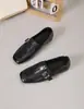 Mocassins de couro bovino de primeira camada YsshadiR femininos 2026 novo estilo britânico retrô versátil sapatos pequenos de couro com sola macia