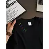 2026 Verão Novo Estilo Coreano Tendência Roupa Unissex para Casal com Gola Bordada, Camiseta Tendência de Alta Qualidade Estilo Coreano