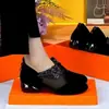 Modelo Nuevo Exportación Primavera/Verano 2026 Malla Transpirable Verano Pedrería Hueco Zapatos de Mujer Suela Suave Sandalias de Dama para Madres