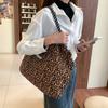 Bolso de Hombro con Cordón de Pana con Estampado de Leopardo Retro Coreano Moda Gran Capacidad Bolso Sobaco Bolso de Mano Casual Versátil Bolso Tote