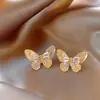 Brincos de Borboleta Vintage Cravejados com Zircônia Estilo Francês Meio do Século Luxo Acessível Textura Modernos e Elegantes Brincos para o Dia a Dia