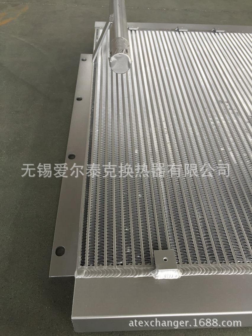挖掘机油散热器