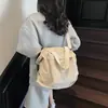 Bolsa de Viagem Casual e Simples 2025 Primavera Moda Feminina Retro Tendência Bolsa de Ombro Grande Capacidade Bolsa Transversal para o Dia a Dia