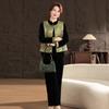 Novas Peças de Vestir Chinoiserie para Mães de Meia-Idade e Idosas, Roupas Novas para Primavera e Outono, Conjunto de Três Peças de Outerwear Fashion e Estiloso com Estilo Nacional para Sogras de 50 Anos