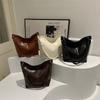 Otoño e invierno Nuevo estilo perezoso bolso de axila color liso bolso de hombro simple gran capacidad bolso tote portátil bolso de mensajero retro