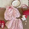 2026 Conjunto de Niña Rosa de Lunares con Volantes Sin Mangas Pantalón Tulipán Dos Piezas Verano Absolutamente Hermoso Conjunto Pequeño Delgado