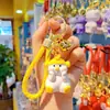 Nuevo y creativo llavero de pato para empresa de travestismo de resina, llavero de muñeca de moda lindo y exquisito, colgante para llave de coche