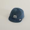 Versão coreana de outono e inverno quente bonito chapéu de bebê bebê 0-3 anos boné de beisebol infantil personalidade M letra flip hat