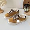 CKN - Zapatos retro de cuero desgastado con estrellas, pequeños y sucios, para mujer, invierno 2025, nuevos zapatos de tabla de suela gruesa para niñas, 6602
