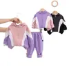 Conjunto Casual de 2 Peças com Capuz e Zíper Patchwork Estiloso Novo 2025 Moda Outono para Bebê Tendência