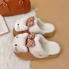 Zapatos de Mula Cerrados con Plataforma Interior de Dibujos Animados Otoño/Invierno para Mujer Zapatos de Mujer de Punta Cerrada Estilo Nuevo Más Terciopelo 2026 Versátil Lindo