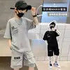 Traje de Verão para Meninos 2024 Novo Roupas de Verão para Crianças Médias e Grandes Moda Influenciador da Internet Estiloso e Bonito Tendência