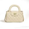 Bolsa de Mão Pequena Acolchoada Estilo Chanel para Mulheres 2026 Nova Moda Versátil Bolsa Transversal Elegante com Corrente Bolsa Pequena para o Dia a Dia