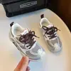 Zapatillas Deportivas de Diseño para Niños 2026 Nuevo Estilo Primavera/Otoño Zapatos Tipo Papá para Niñas Malla Transpirable Zapatillas de Correr para Niños de Talla Mediana a Grande