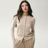 Cárdigan amigable con la piel, cárdigan de punto 100% lana pura hilada finamente de calibre 18 Yangzi, prenda exterior ligera para mujer, cuello redondo bajo