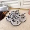 Zapatillas de plataforma gruesa para mujer, nuevo modelo de otoño 2026, malla transpirable, plantillas para aumentar altura, suela antideslizante, zapatillas casuales para personas bajitas