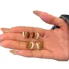 Pendientes elegantes de esmalte rojo que combinan con todo para mujer, nuevo estilo 2025, estilo occidental, retro, estilo Hong Kong, pendientes de alta gama y tendencia.