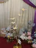 Novos adereços de casamento borboleta de ferro pássaro guia de estrada salão de casamento decoração de palco T layout de lâmpada de chão luminosa