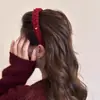 Faixa de Cabeça de Pelúcia Coração Dourada Outono e Inverno para Mulheres 2025 Nova Elegante Versátil Grampo de Cabelo Headwear de Alta Pressão Craniana