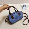 Bolso de Mano Retro de Moda Transfronterizo 2026 Nuevo Versátil Simple Almohada Bolsa Cuadrada Pequeña Bolso de Hombro Cruzado para Viajar