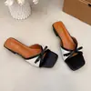 Elegante Vestido con Nuevo Estilo de Moda y Tacones Gruesos con Estilo, Sandalias de Hada Inspiradas en Chanel, Zapatos de Verano sin Cordones para Mujer 2026 Estilo Coreano