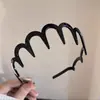 Nova faixa de cabelo da Amazon com 1,8 cm de largura, com toque de alta qualidade, estampa de leopardo, adequada para mulheres usarem ao lavar o rosto, faixa de cabelo antiderrapante feita de material de PC