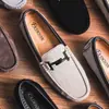 Novos Sapatos Masculinos de Couro Genuíno Estilo Coreano Versáteis e Modernos, Tipo Slip-On, Populares nas Redes Sociais, Sapatos de Couro de Tamanho Grande