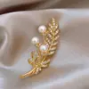 Broche Pérola de Trigo Luxo High-end Broche Corsage Feminino Anti-desfiamento Senso de Design Leve Nicho Acessórios para Roupas de Terno