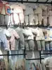 Tienda de ropa blanco y negro tira vertical de pilar A tienda de telefonía móvil estante de tira de tarjetas montado en la pared vitrina columna de escalera de doble orificio engrosada de tira vertical