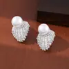 Pendientes de Clip para Oreja Estilo Francés Vintage con Perlas sin Agujeros en las Orejas Pendientes Elegantes de Lujo Ligero Pendientes de Clip para Oreja de Alto Nivel Nicho para Mujeres Placa de Incienso Mosquitero