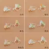 Brincos de Botão Flor Fresca Fofos Estilo Japonês e Coreano Moderno para Orelhas Resinados Brincos Doce Moda Presilha de Orelha Rosa para Mulheres