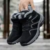 Sapatos de caminhada para idosos de inverno com forro de lã, casuais, diários, forrados de algodão, quentes, de inverno, bico redondo, sapatos para mães, sapatos femininos para idosos