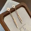 Aretes de Perlas Naturales, Exquisitos Minimalistas de Nicho para Mujer, Lujo Ligero de Alta Gama, Aretes S925, Accesorios para Orejas de Venta Caliente 2026