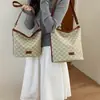 Bolso tote nuevo estilo francés 2026, versátil y moderno, gran capacidad, adecuado para el uso diario, sensación de alta gama, bolso de hombro, bolso cruzado para mujer