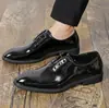 Zapatos de cuero con cordones, puntiagudos, brillantes, transfronterizos, para hombre, talla grande, zapatos casuales de suela roja para negocios, zapatos versátiles de moda para oficina para hombre