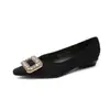 Zapatos de gamuza sin cordones para mujer con hebilla cuadrada de pedrería para otoño e invierno, tacón bajo que no cansa los pies, punta fina, tacón grueso, zapatos negros sencillos para el trabajo de mujer