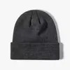 Chapéu de malha com painel de luz outono e inverno chapéu de lã acrílica chapéu quente masculino e feminino chapéu à prova de vento com proteção para as orelhas design