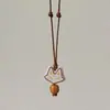 Colar com Pingente de Raposa Fofa Feminino Retrô Marrom Feito à Mão Qi Si Li Para Outono e Inverno Corrente de Lã