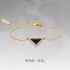 Collar Triangular de Piedra Natural Colorida con Diamantes Completos Estilo Old Money, Lujo Ligero, Sensación de Alta Gama, Cadena Sencilla y Exquisita para la Clavícula, Versátil y Elegante