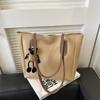 Bolso Tote de Gran Capacidad para Mujer 2023 Otoño e Invierno Nuevo Bolso de Mano Simple y a la Moda Retro Casual para Ir al Trabajo Bolso de Hombro