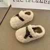 Chinelos femininos de pele de carneiro texturizada, com sola grossa e peludos para usar ao ar livre, novo estilo de outono, sem cadarço, retrô, bico fechado, antiderrapantes, meio chinelos