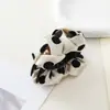 Pinza para el pelo de moño redondo para mujer, Pinza de tiburón estilo francés con lunares de perlas, Pinza de alta gama para recogido en la nuca, Nuevo accesorio para el cabello 2026
