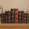 Decoração de livro falso retrô estilo europeu estante de livros de estudo modelo de sala decoração suave Adereços de fotografia para cinema e televisão caixa de livro falso