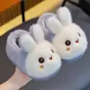 Pantuflas de algodón para niños y niñas para otoño e invierno, cálidas, de felpa, antideslizantes, a juego para padres e hijos, para uso en casa, zapatos de algodón cerrados para bebé