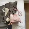 Bolsas Populares da Moda Deste Ano para Mulheres, Nova Bolsa Transversal Saco de Cordão com Design de Nicho para o Verão de 2025, Bolsa Saco Estilo Coreano