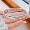 Pulseira de Prata com Superfície Lisa e Design Minimalista, Feita de Prata Pura 99,99%, Adequada para Mulheres, Estilo Simples, Perfeita como Presente de Dia das Mães para a Mamãe
