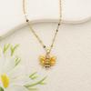 Europa y Estados Unidos suministro transfronterizo moda cobre chapado en oro real micro incrustado circón alto color animal forma de abeja colgante collar mujeres